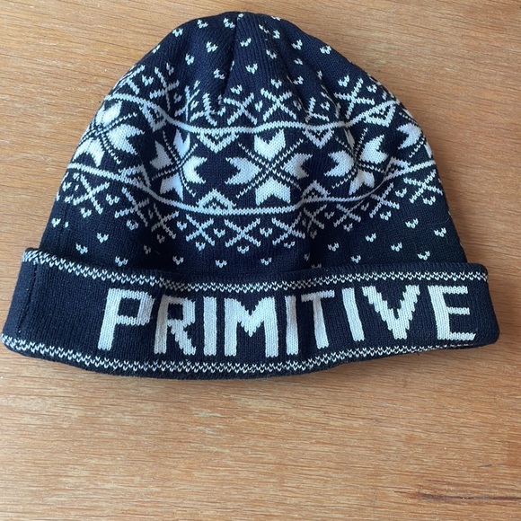 Primitive beanie - Picture 2 of 3